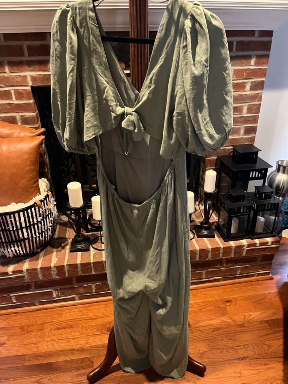 Aaron and Amber V-Neck Olive Green Wide-Leg Jumpsuit NWT Size:XL - Picture 6 of 9